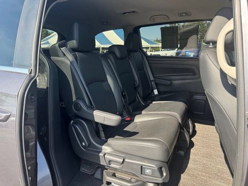 Used 2025 Honda Odyssey EX-L image 19