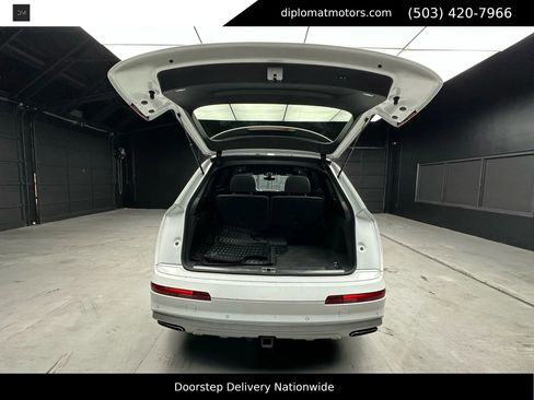 Used 2018 Audi Q7 3.0T Prestige w/ Prestige Package image 46