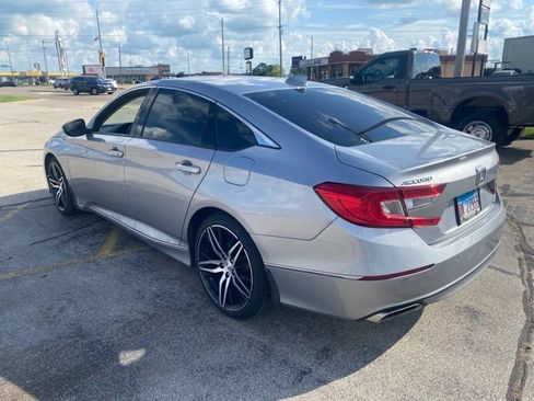Used 2022 Honda Accord Touring image 7