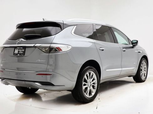 Used 2023 Buick Enclave Avenir w/ Avenir Technology Package image 9