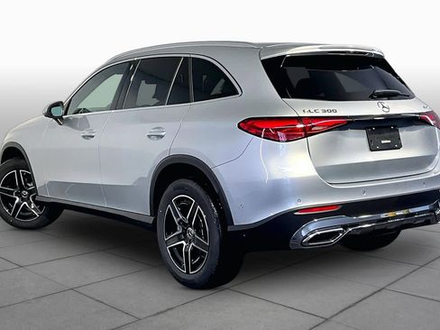 New 2026 Mercedes-Benz GLC 300 4MATIC image 3