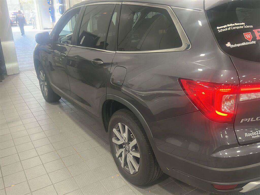 Used 2021 Honda Pilot EX image 4
