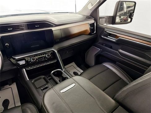 Used 2024 GMC Sierra 2500 Denali w/ Denali Reserve Package image 22