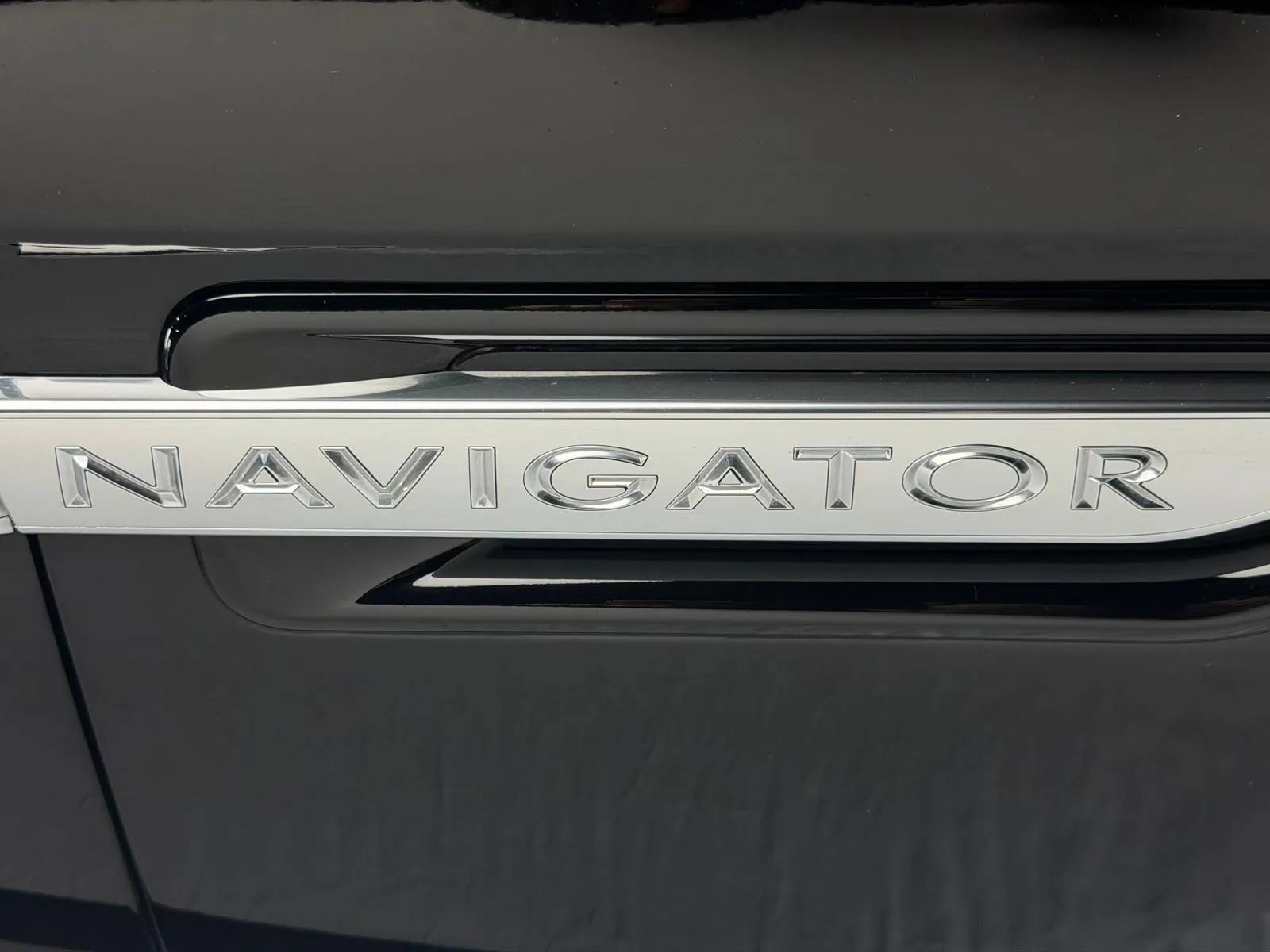 Used 2018 Lincoln Navigator Reserve w/ Technology Package AWD/4WD image 11