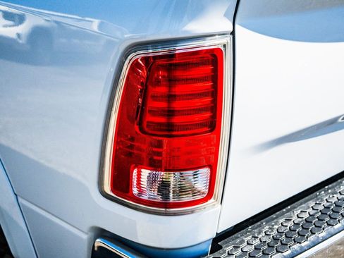 Used 2018 RAM 2500 Laramie AWD/4WD image 8