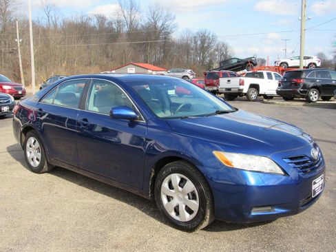 Used 2009 Toyota Camry image 3