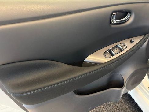 Certified 2023 Nissan Leaf S image 13