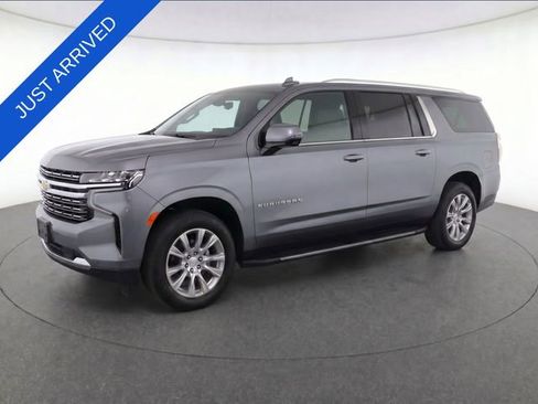 Used 2021 Chevrolet Suburban Premier AWD/4WD image 5