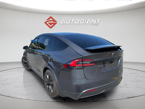 Used 2022 Tesla Model X image 4