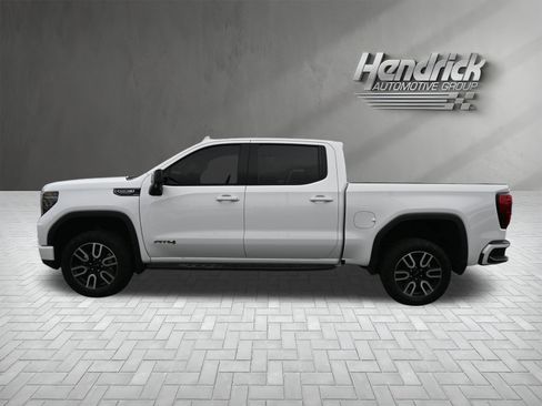 Used 2024 GMC Sierra 1500 AT4 w/ Technology Package AWD/4WD image 7