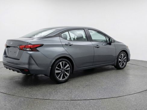 Used 2025 Nissan Versa SV image 9