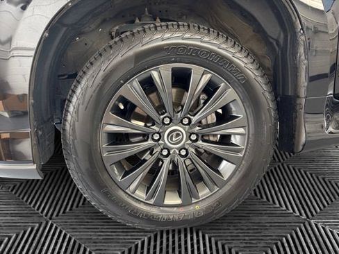 Used 2023 Lexus GX 460 Premium AWD/4WD image 31