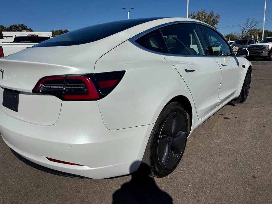 Used 2019 Tesla Model 3 Mid Range RWD image 11