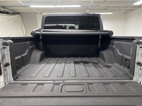 Used 2023 Jeep Gladiator Mojave w/ Cold Weather Group image 25