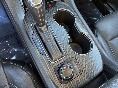 Used 2019 GMC Acadia SLT w/ LPO, Cargo Package image 29