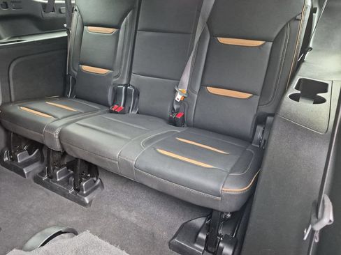 Used 2023 GMC Yukon XL AT4 AWD/4WD image 19