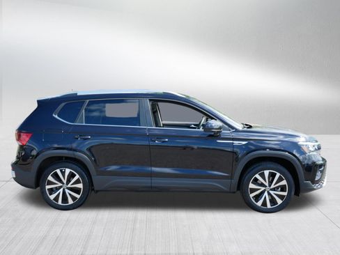 Certified 2023 Volkswagen Taos SE AWD/4WD image 8