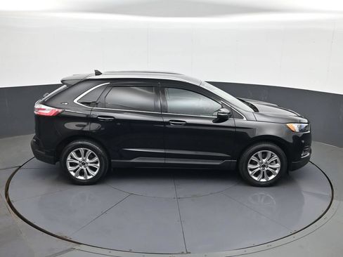 Used 2024 Ford Edge Titanium AWD/4WD image 17