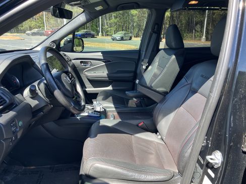Used 2022 Honda Pilot Black Edition image 24