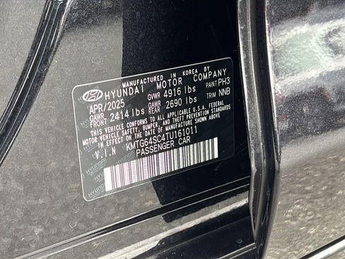 Certified 2026 Genesis G70 2.5T image 42