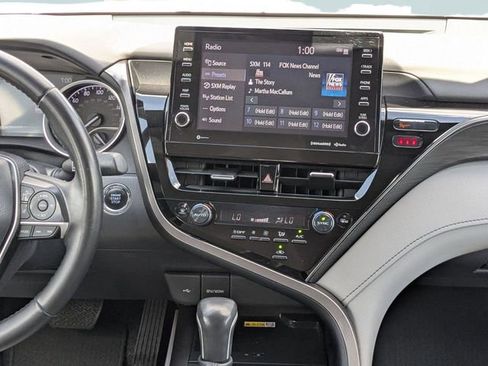 Used 2023 Toyota Camry XLE image 16