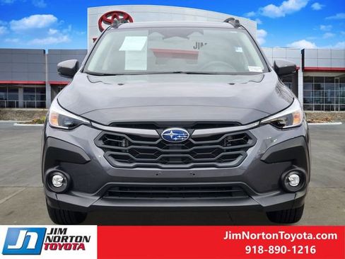 Used 2024 Subaru Crosstrek 2.0i Premium image 2