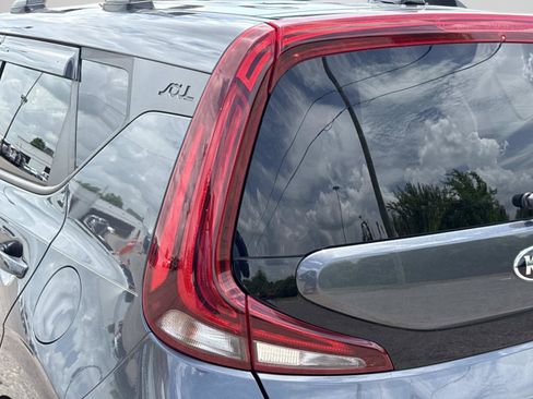 Used 2021 Kia Soul Turbo FWD image 10
