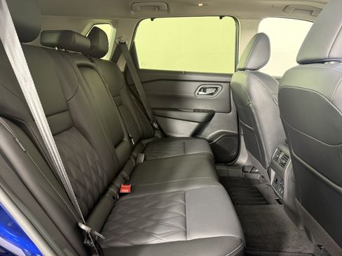 Used 2026 Nissan Rogue Platinum w/ Platinum Premium Package AWD/4WD image 14