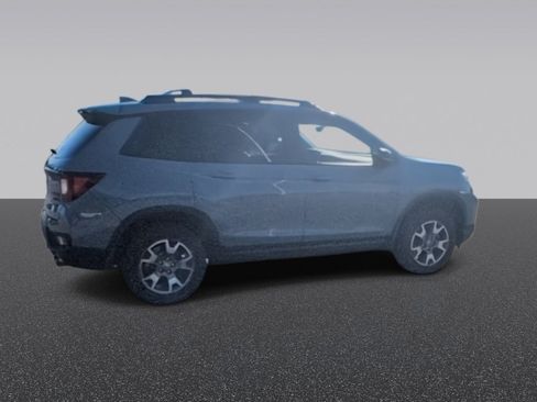 Used 2023 Honda Passport TrailSport image 9