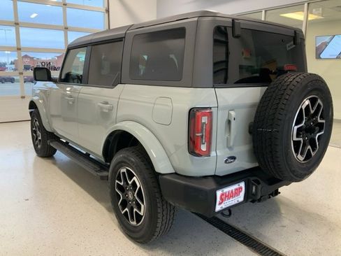 Used 2024 Ford Bronco Outer Banks image 6