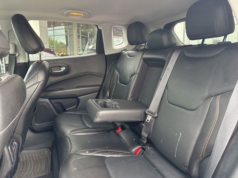 Used 2018 Jeep Compass Limited AWD/4WD image 12