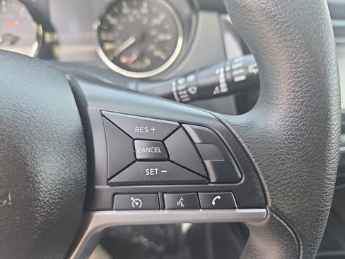 Used 2021 Nissan Rogue Sport S image 22