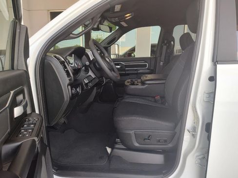 Used 2025 RAM 2500 Big Horn AWD/4WD image 14
