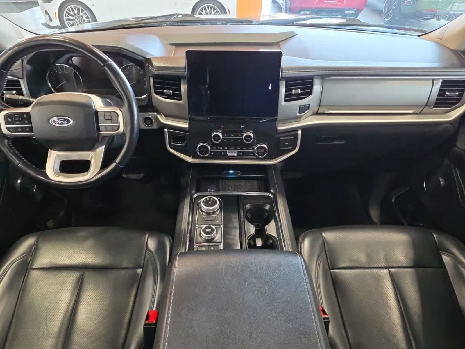 Used 2022 Ford Expedition XLT AWD/4WD image 34