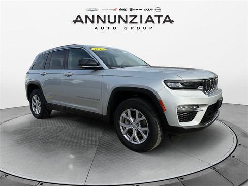 Used 2022 Jeep Grand Cherokee Limited image 6