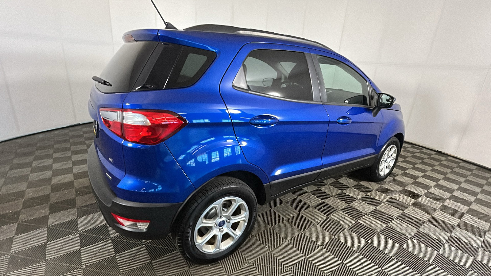 Used 2020 Ford EcoSport SE FWD image 3