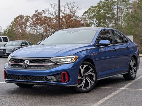Used 2022 Volkswagen Jetta GLI Autobahn image 4