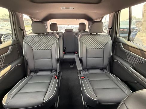 New 2026 GMC Acadia Denali AWD/4WD image 22
