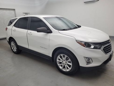 Used 2021 Chevrolet Equinox LS FWD image 11