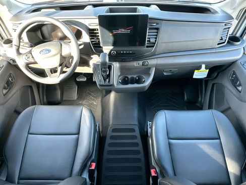 New 2026 Ford Transit 250 148 Medium Roof RWD image 31