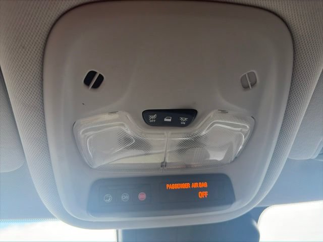 Used 2021 Chevrolet TrailBlazer LT AWD/4WD image 25