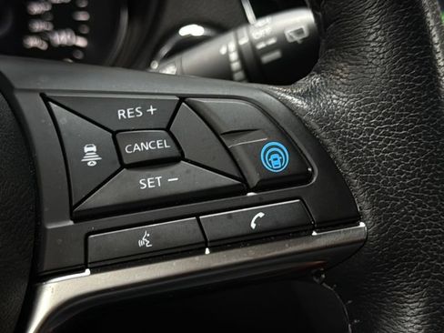 Used 2020 Nissan Rogue SL AWD/4WD image 26