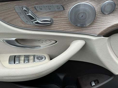 Used 2018 Mercedes-Benz E 400 Coupe image 38
