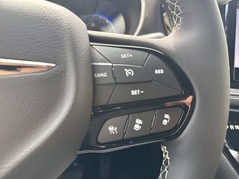 New 2026 Chrysler Pacifica Select w/ S Appearance Package image 21