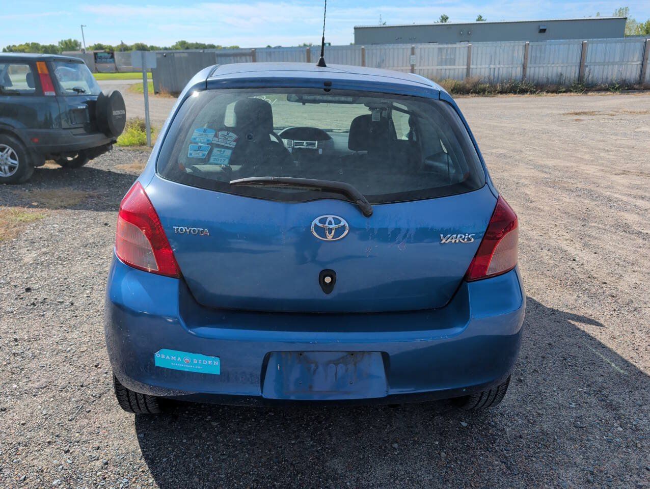 Used 2008 Toyota Yaris 2-Door Hatchback FWD image 4