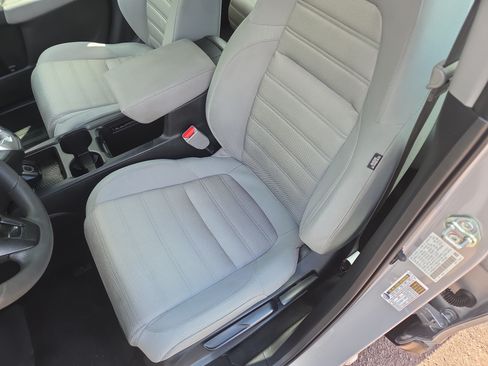 Used 2018 Honda CR-V LX image 13