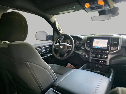Used 2025 RAM 1500 Big Horn AWD/4WD image 8