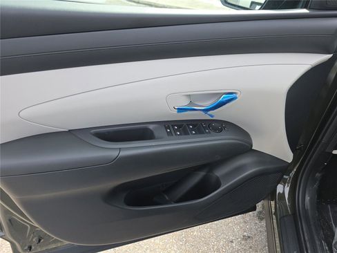 New 2026 Hyundai Tucson SE image 11
