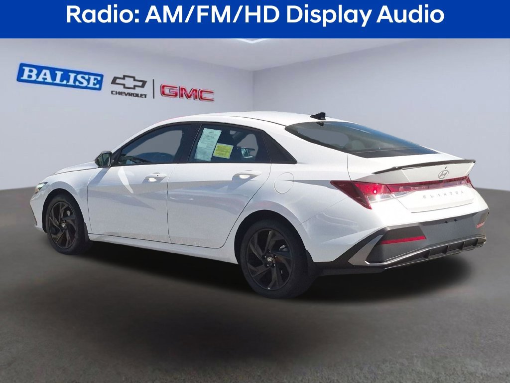 Used 2026 Hyundai Elantra Sport FWD image 6