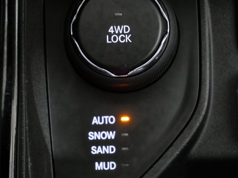 Used 2019 Jeep Compass Limited image 21